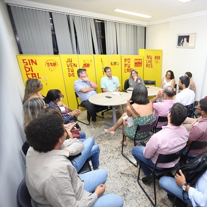 Segmentos do PSB se reúnem em defesa da candidatura de Lula
