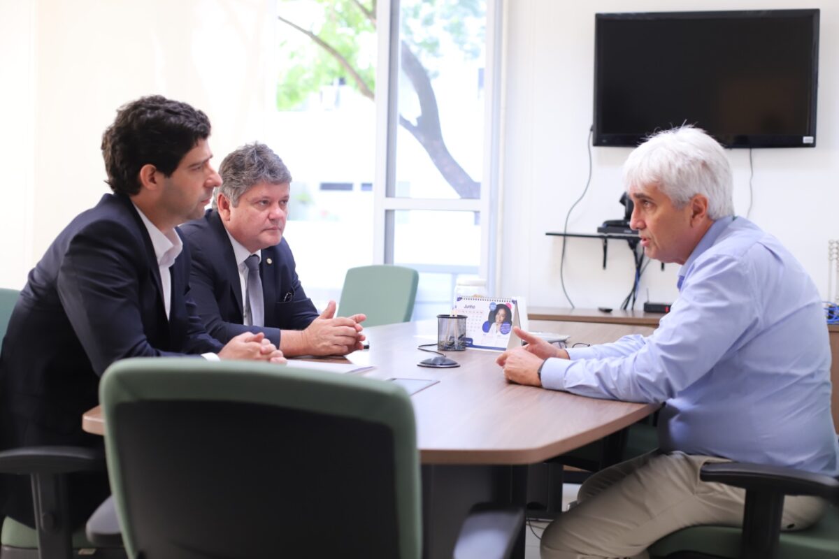 Deputados do PSB atuam para evitar fechamento de hospital pelo Governo de Pernambuco