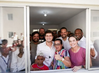 Prefeitura entrega habitacionais na área central e na Zona Sul do Recife