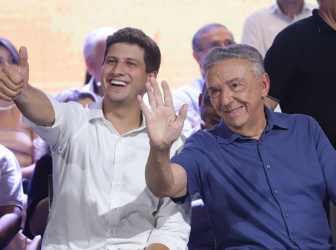 PSB formaliza apoio à pré-candidatura de Zé Queiroz em grande ato em Caruaru