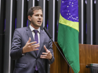 Pedro Campos: Atacar a Refinaria Abreu e Lima é preconceito contra o NE
