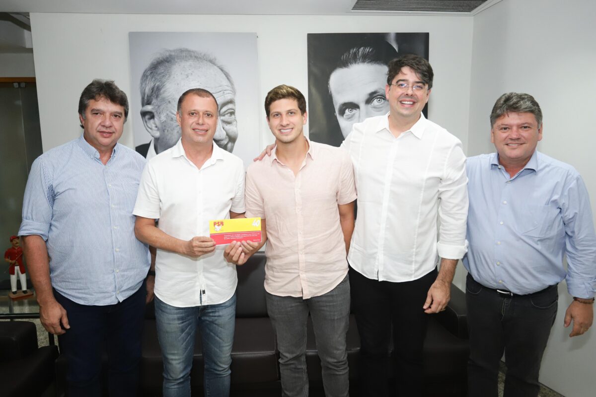 Cal Volia se filia ao PSB para disputar novo mandato de prefeito em Itapissuma