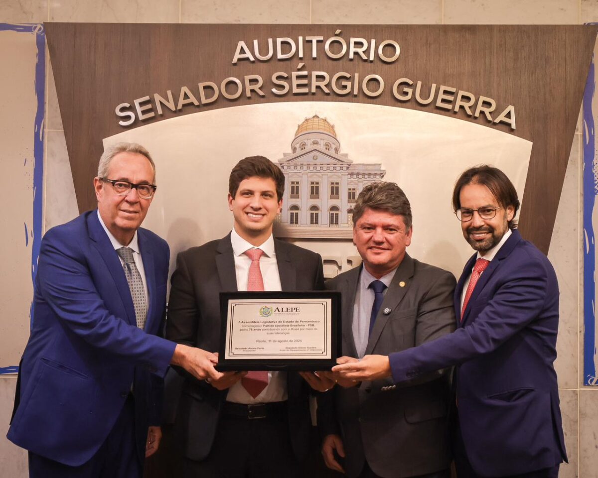 João Campos: “PSB vive sentimento de transformação e crescimento com representatividade”