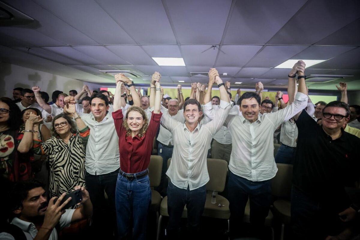 Lideranças exaltam João Campos como símbolo de esperança para o estado